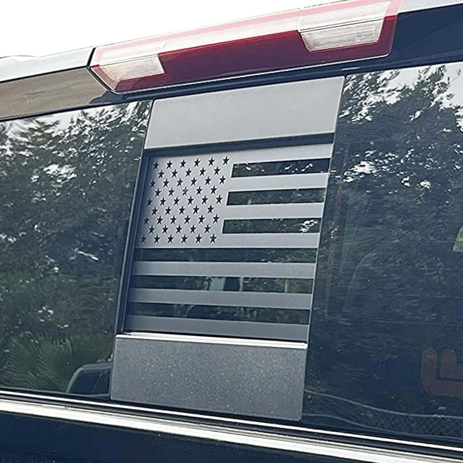 Rear Middle Window American Flag Decal for Chevy Colorado GMC Canyon 2015-2022 2023 2024 2025 Back Center Sliding Window Glass USA Flag Vinyl Sticker Exterior Accessories(Matte Black)