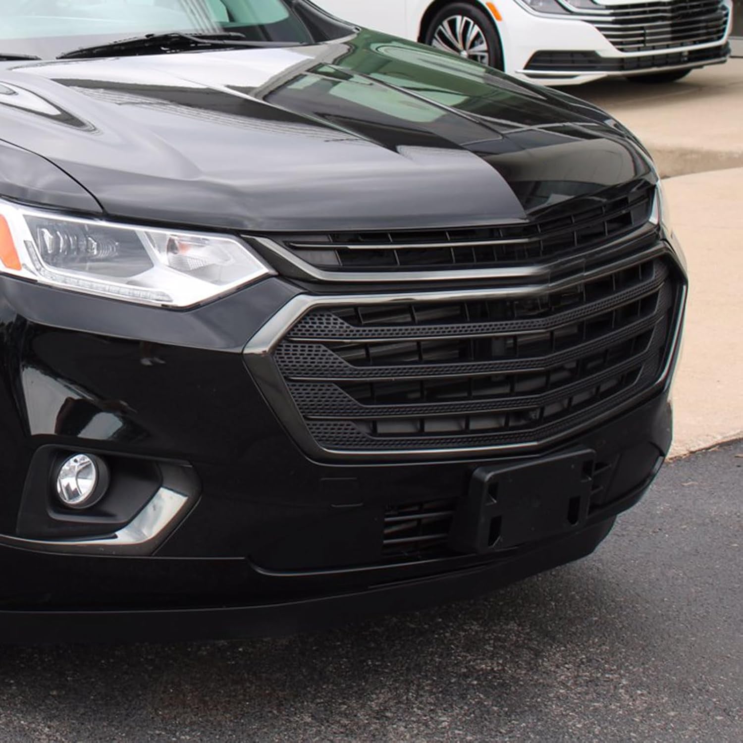 Front Bumper License Tag Plate Frame Bracket Holder Compatible with 2018 2019 2020 2021 Chevrolet Traverse Replace GM1068196 84282822