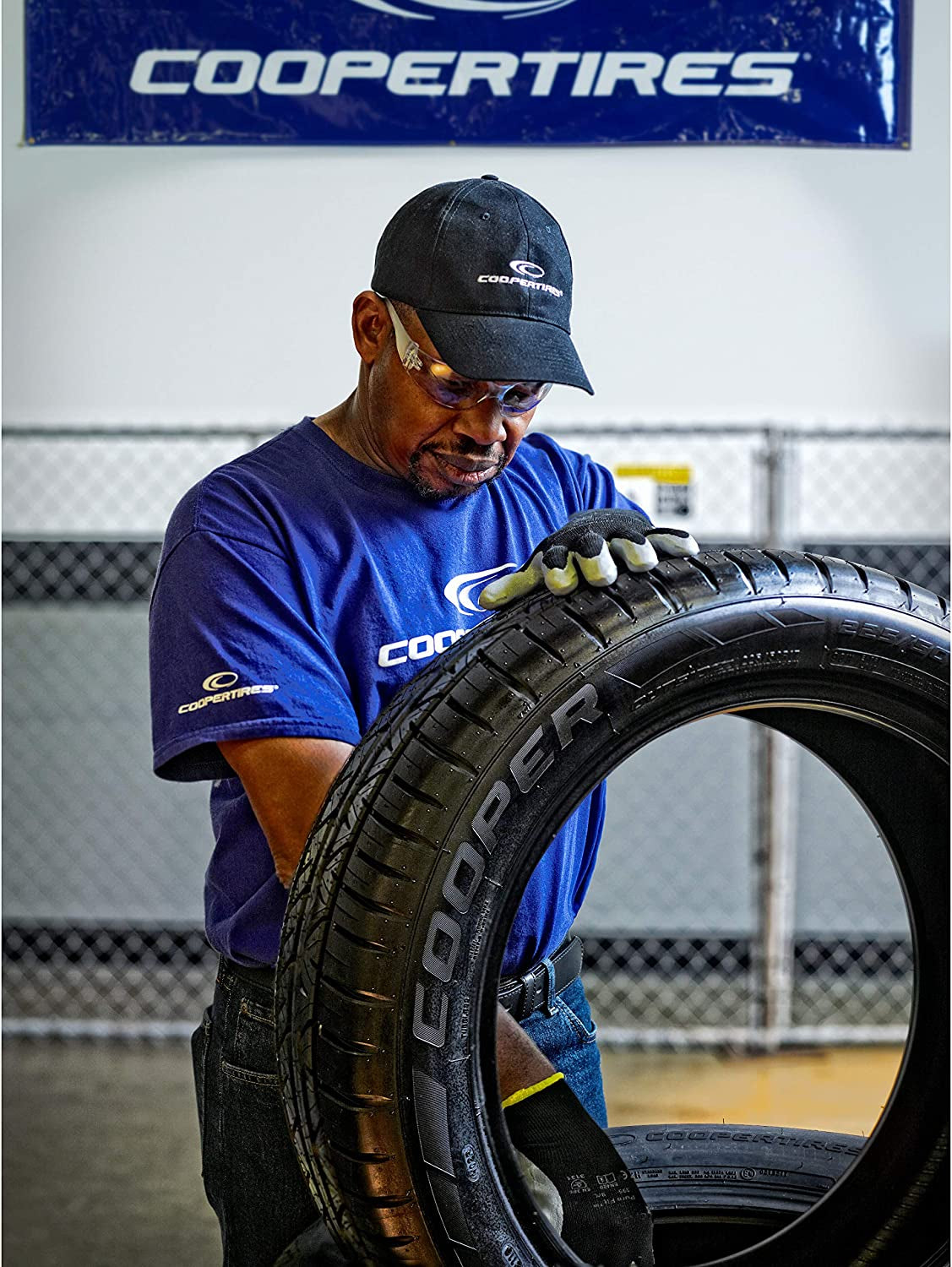 Solarus HT All-Season 265/70R16 112T Tire